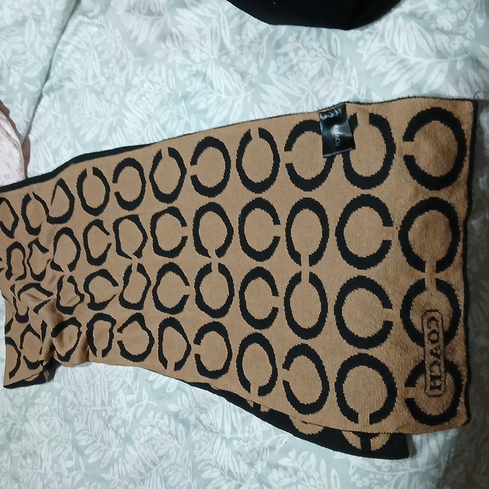 Coach scarf